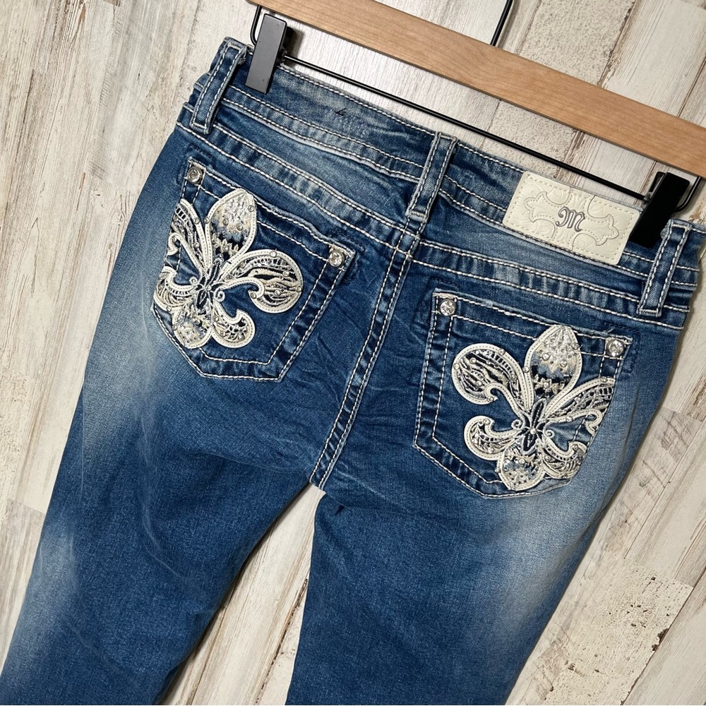 Miss Me Y2K Fleur De Lis Bling Mid Rise Capri Crop‎ Jeans Studded Womens Size 27